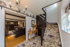 Entrance Hallway- click for photo gallery